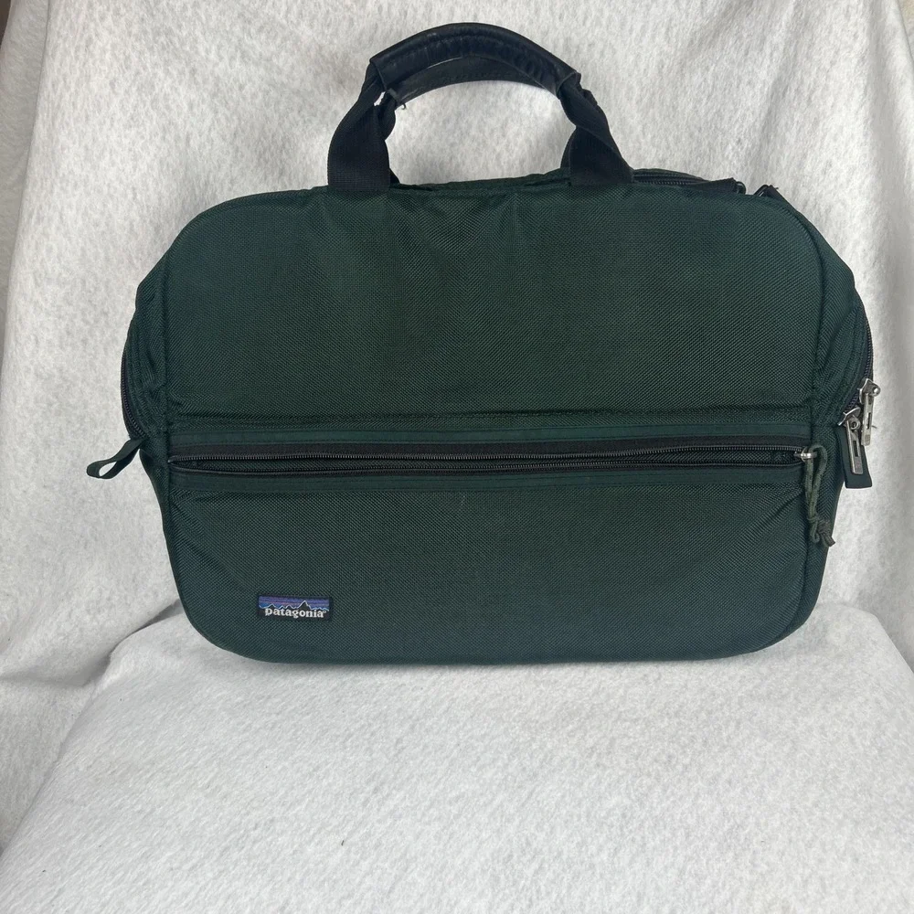 Patagonia Vintage Briefcase Green Made‎ In USA Crossbody Straps Travel Work